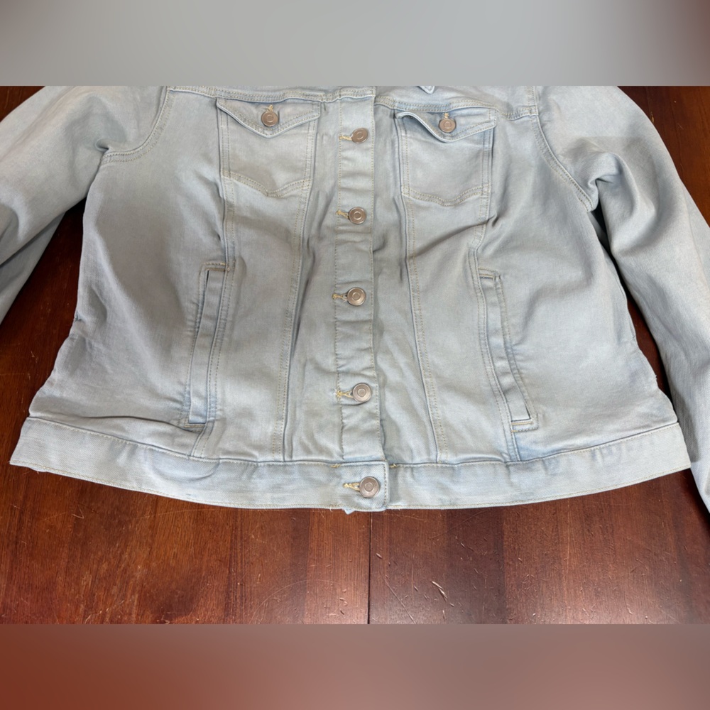 Time and Tru Jean Denim Jacket Women's XL (16-18) Light Blue wash Trucker Jean - Picture 16 of 16